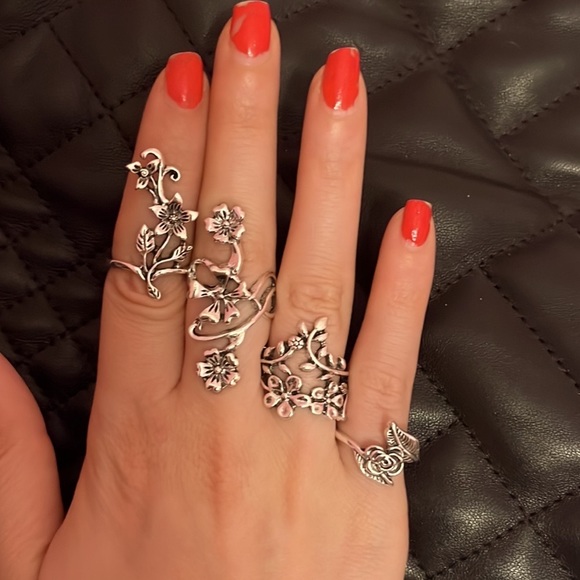 New 4Pcs Vintage Carved Rose Flower Leaf Knuckle Ring Set One Size - Picture 6 of 6